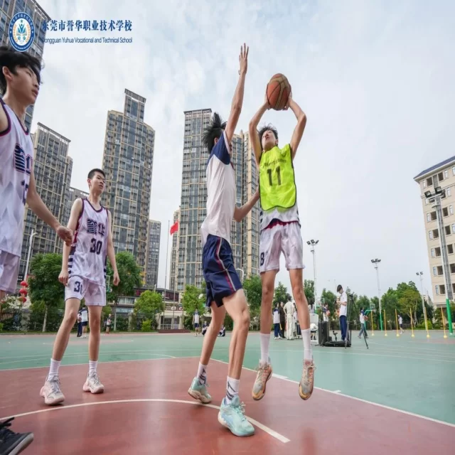 阿尔卡拉斯状态回暖备战新赛季